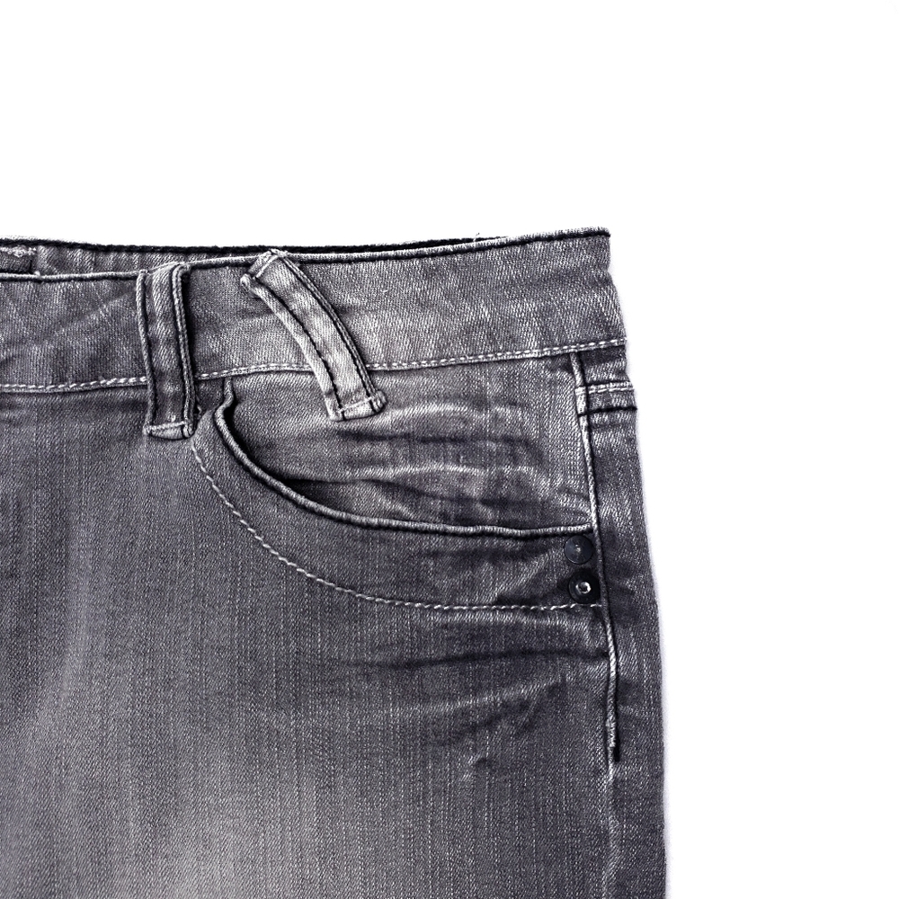 l.e.i. Vintage Haley Denim Mini Skirt - Picture 2 of 6